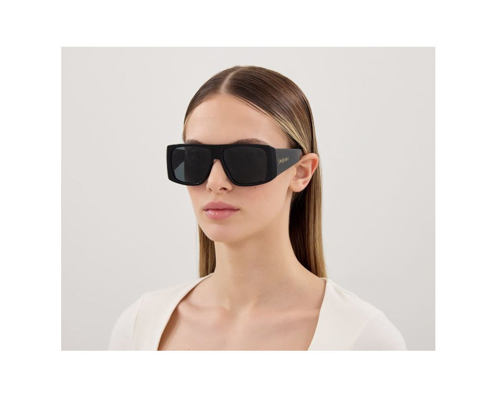 Saint Laurent SL 832